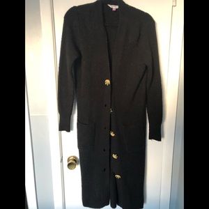 Black Duster with deep pockets perfect for pairing with Jeans, Dress etc